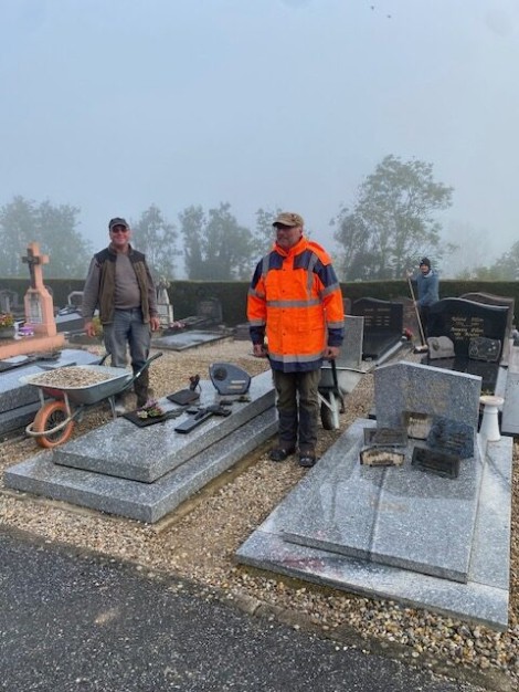 L’entretien du cimetière : un casse-tête pour la commune depuis le zéro phyto